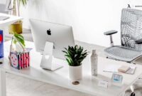 How to decorate your desk office