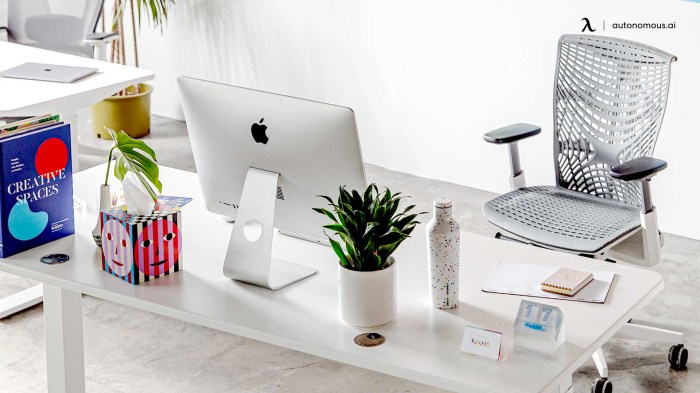 How to decorate your desk office