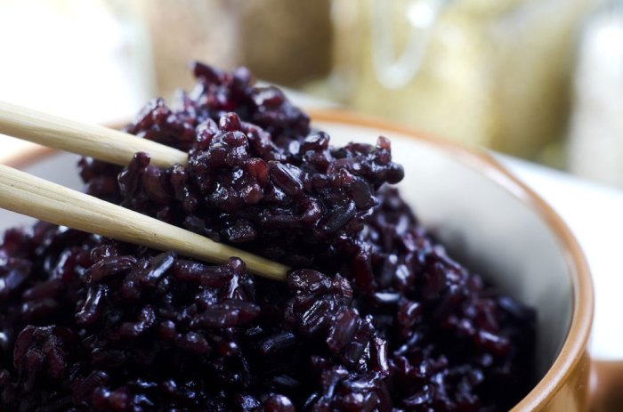 How to cook black rice chinese style